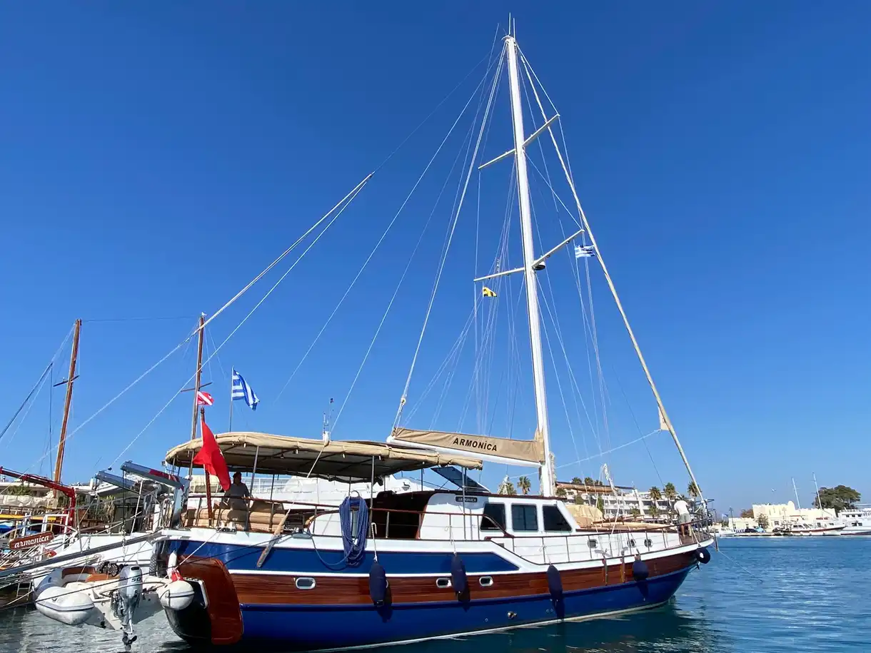 Armonica yacht aerial view