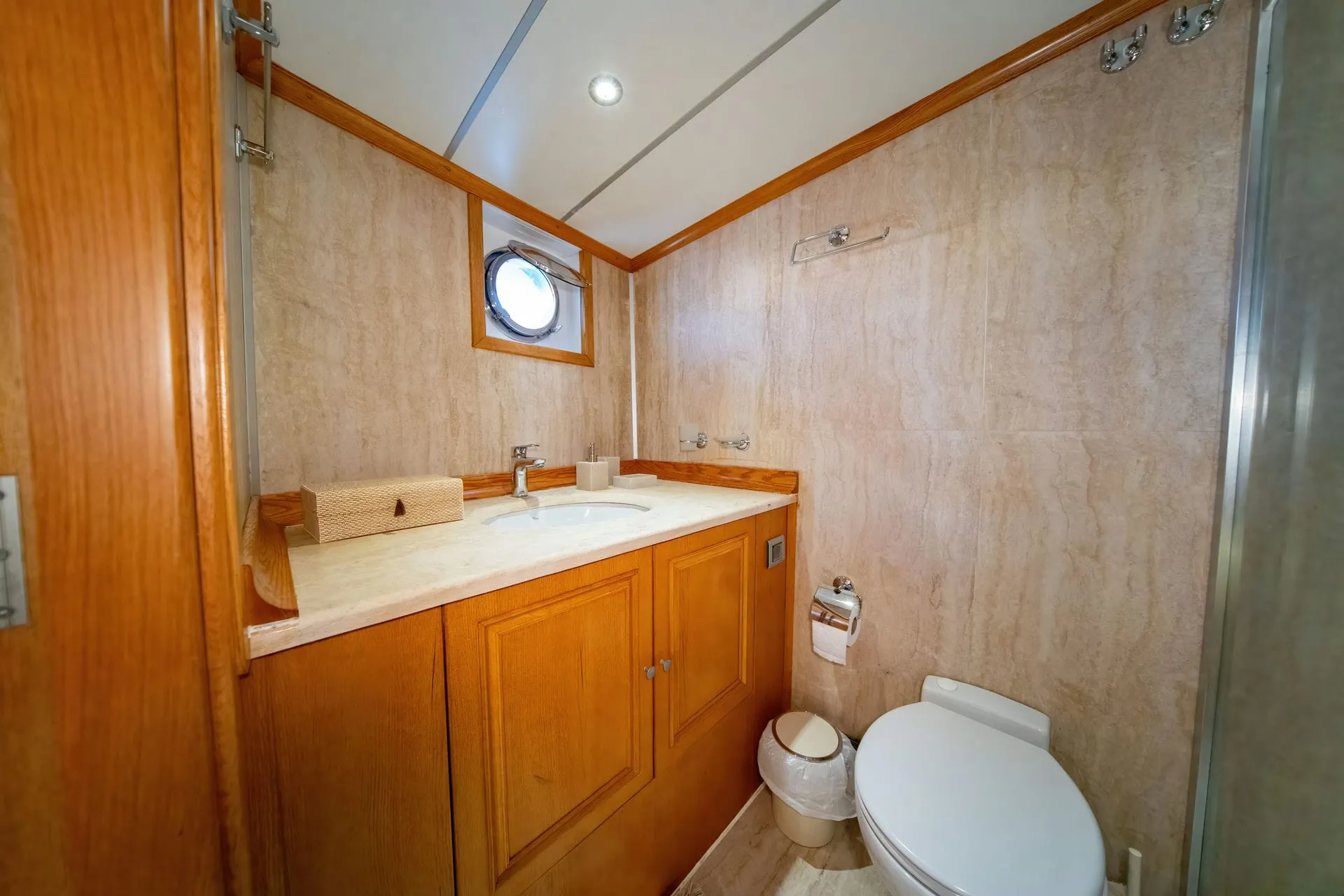 Babylon yacht interior or exterior view