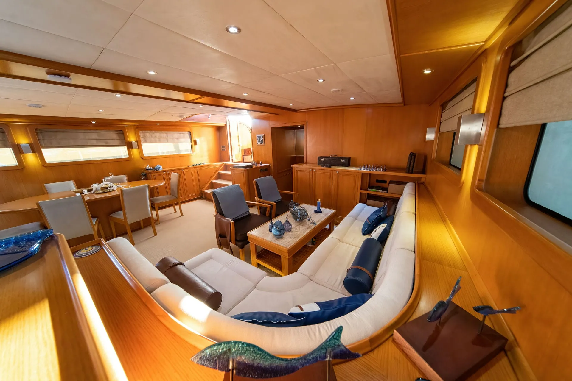 Babylon yacht interior or exterior view