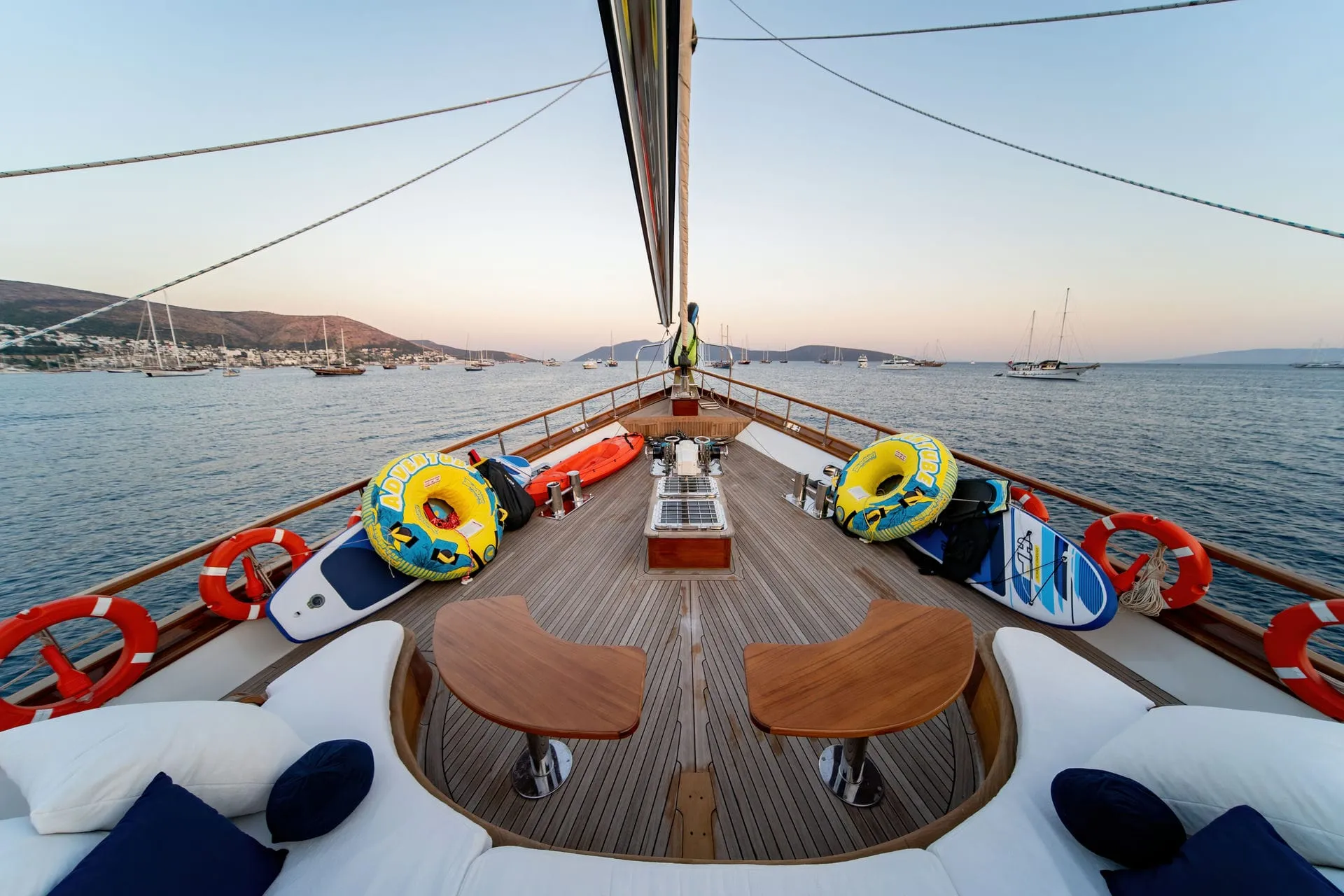 Babylon yacht interior or exterior view