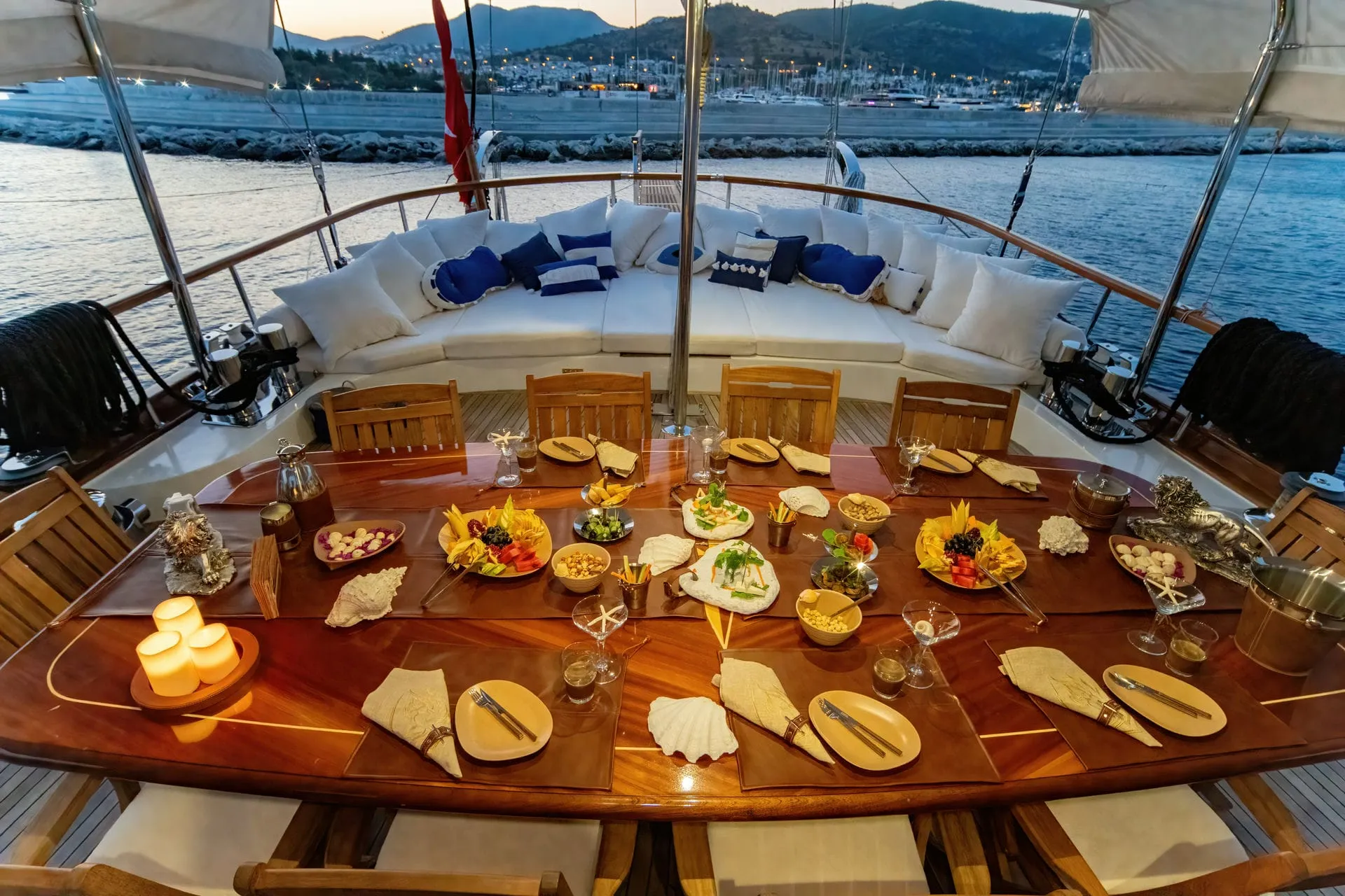 Babylon yacht interior or exterior view