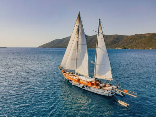 Babylon yacht