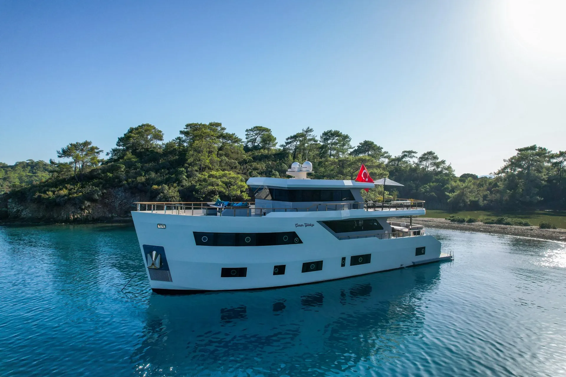 Cinar Yildizi yacht interior or exterior view