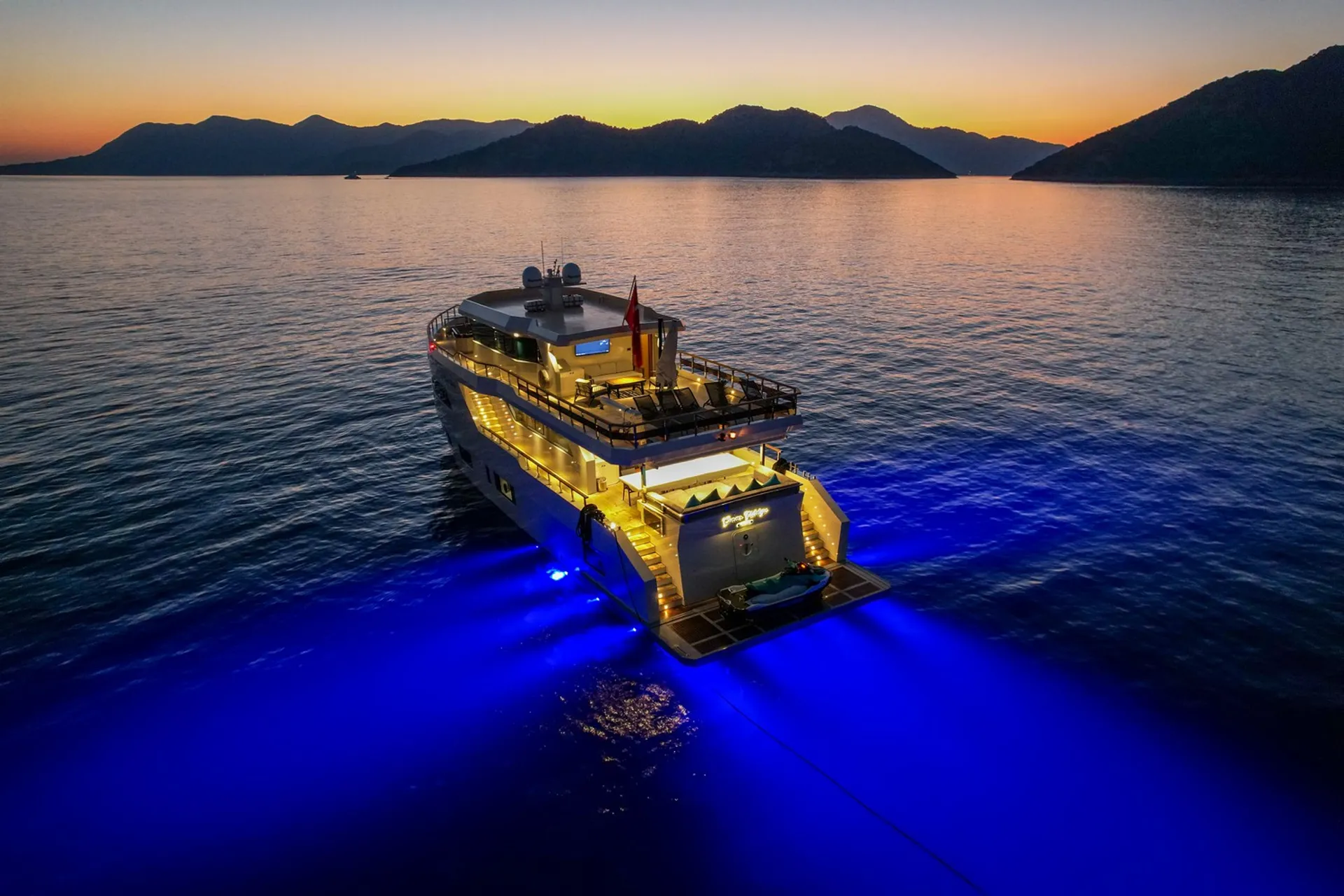 Cinar Yildizi yacht interior or exterior view