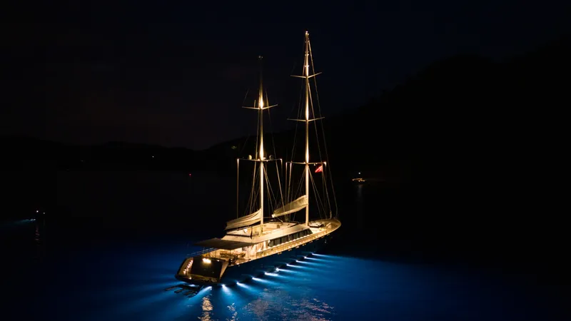 De Love yacht interior or exterior view