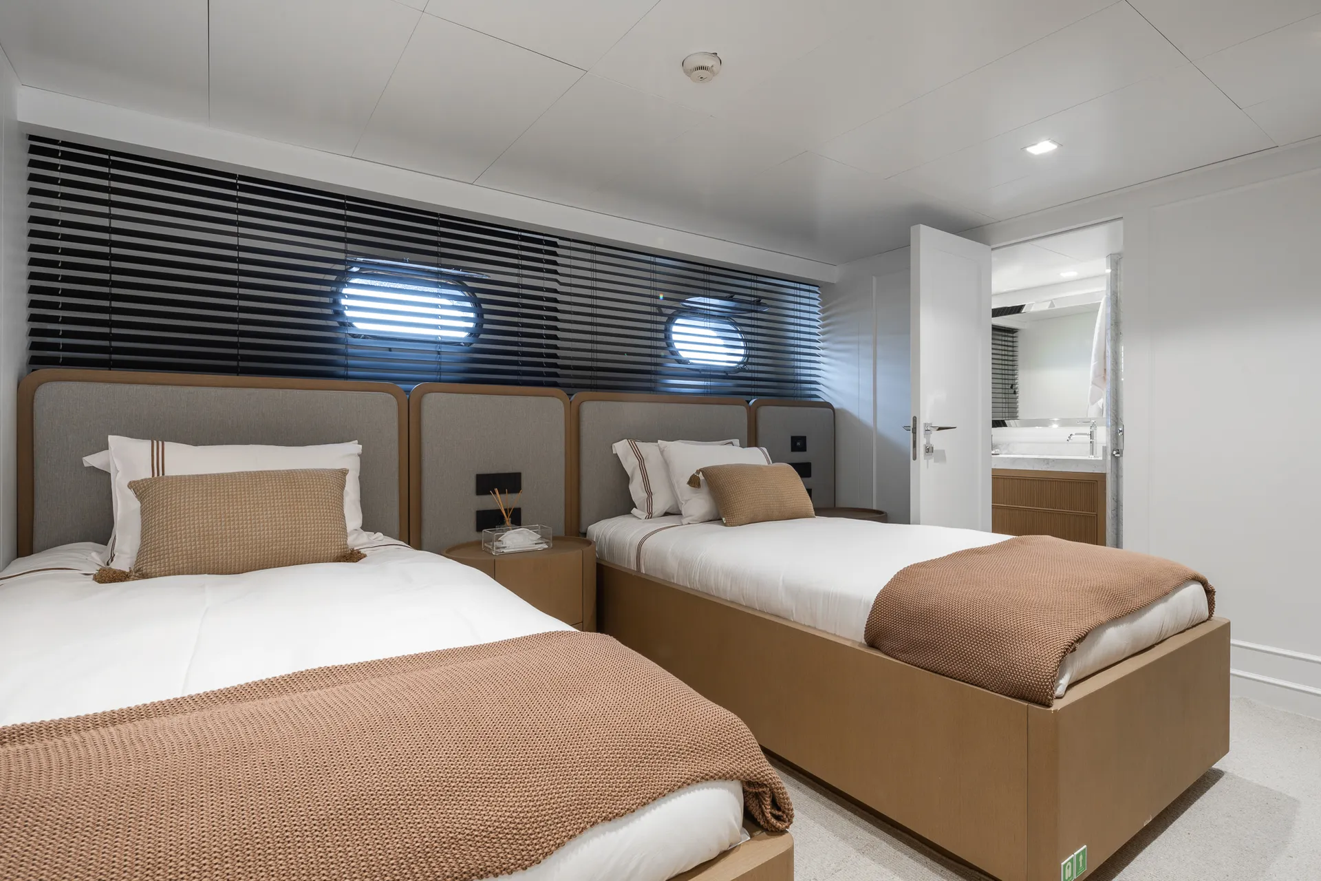 Illusion II yacht interior or exterior view
