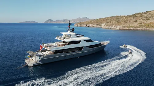 Illusion II yacht