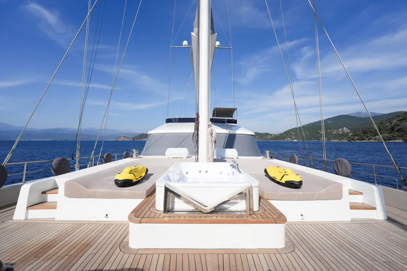 King Of The Sea yacht interior or exterior view