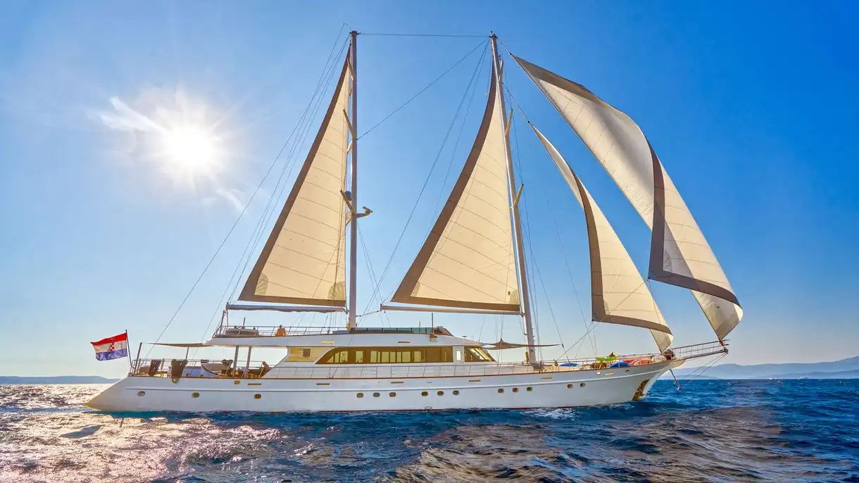 Lady Gita yacht