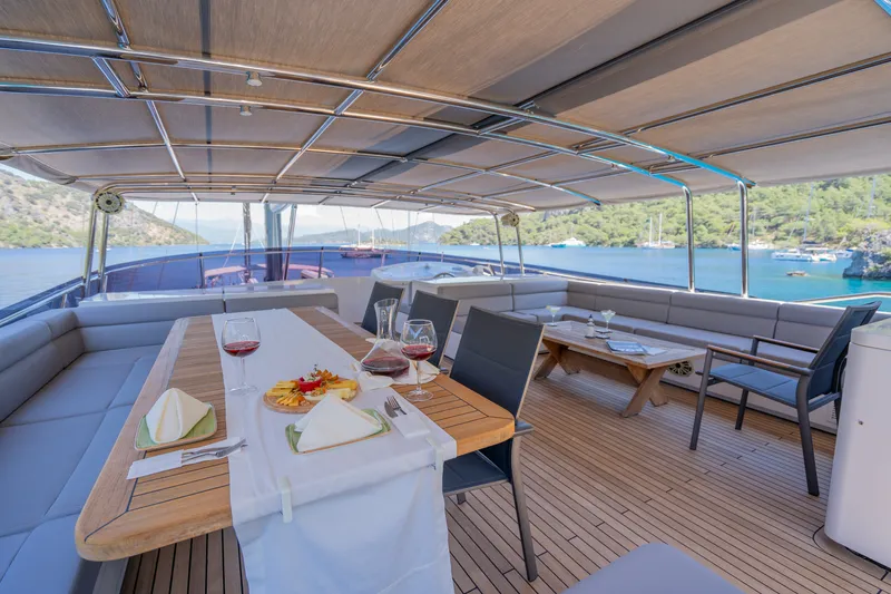 Long Island yacht interior or exterior view