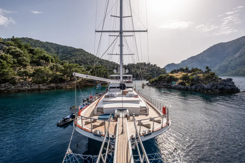 Luce Del Mare yacht interior or exterior view