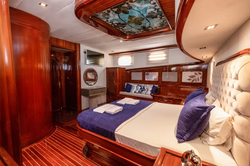 Luce Del Mare yacht interior or exterior view