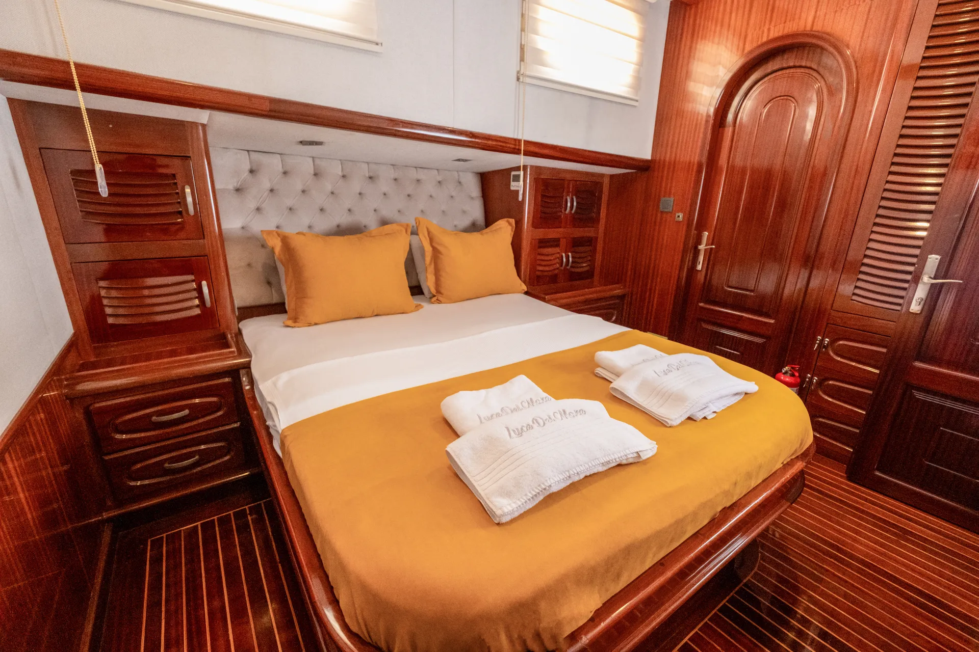 Luce Del Mare yacht interior or exterior view