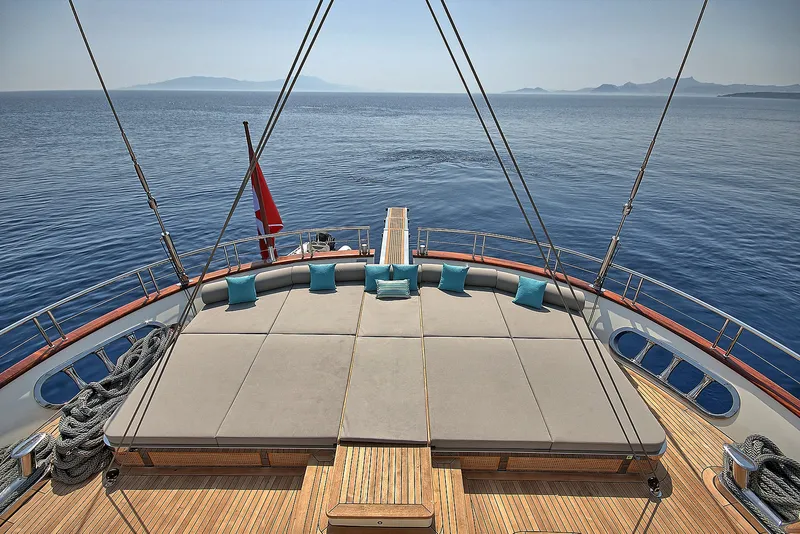 Meira yacht interior or exterior view