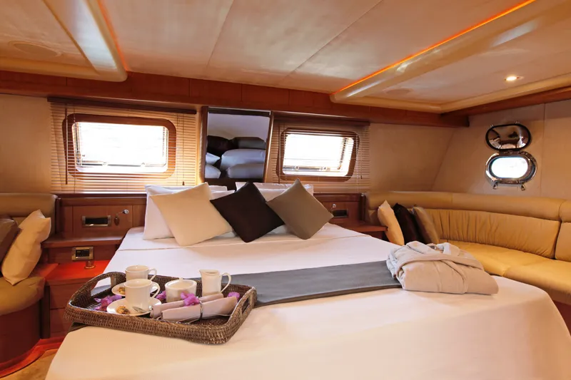 Miss Be yacht interior or exterior view