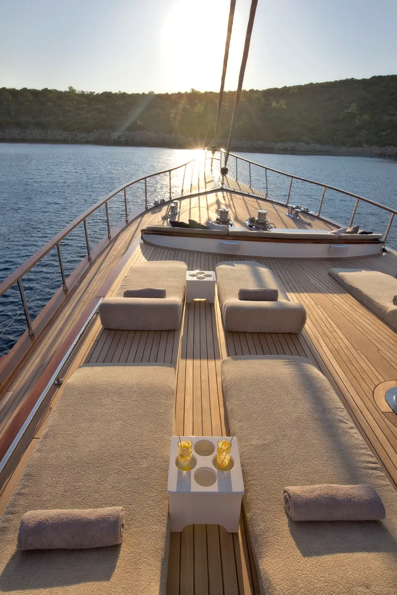Miss Be yacht interior or exterior view