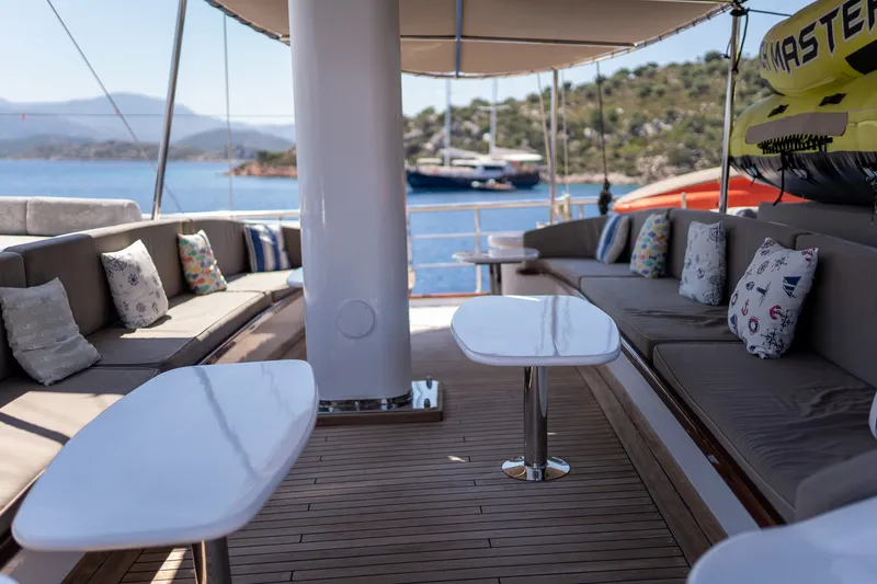 Nevra Queen yacht interior or exterior view