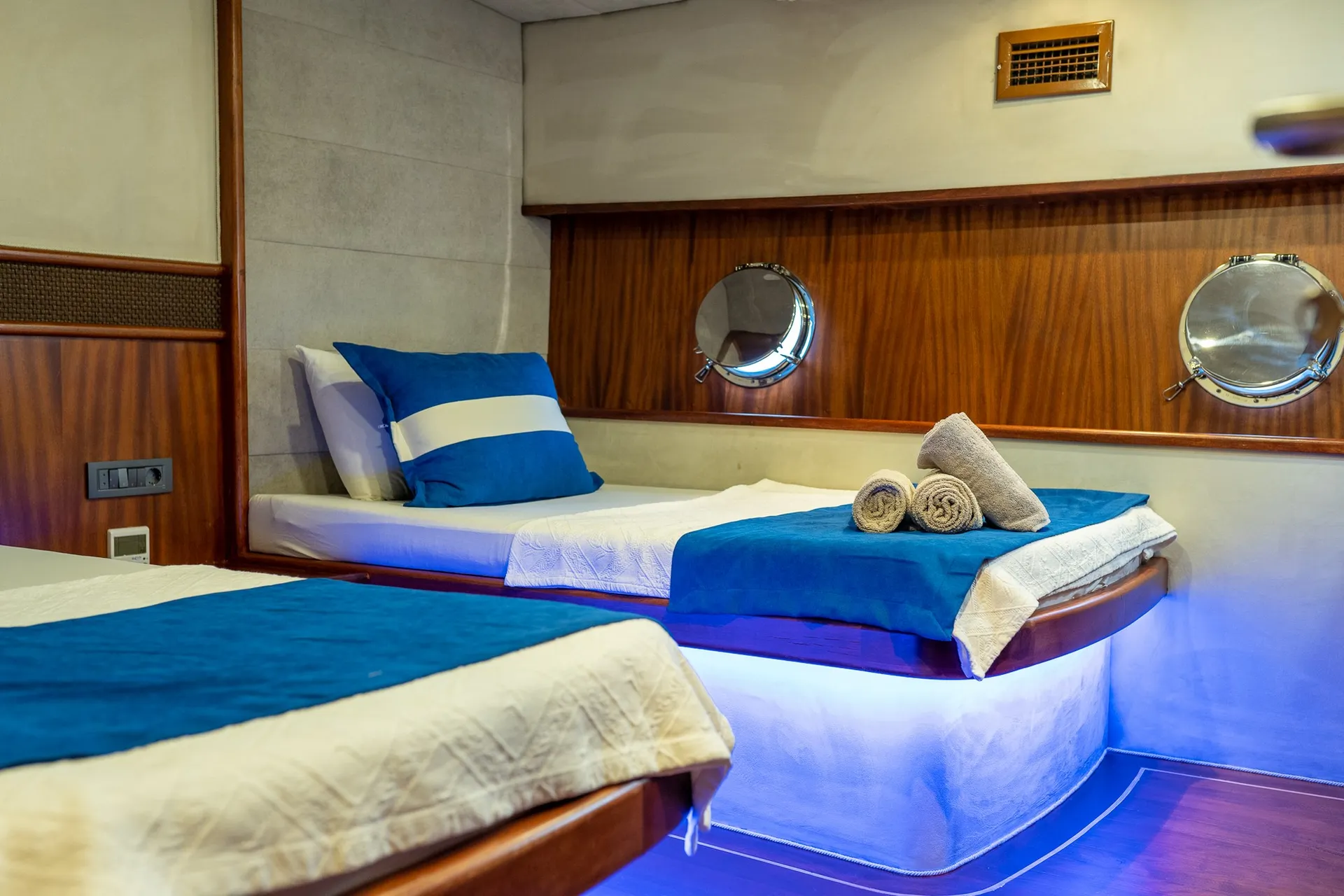Nevra Queen yacht interior or exterior view