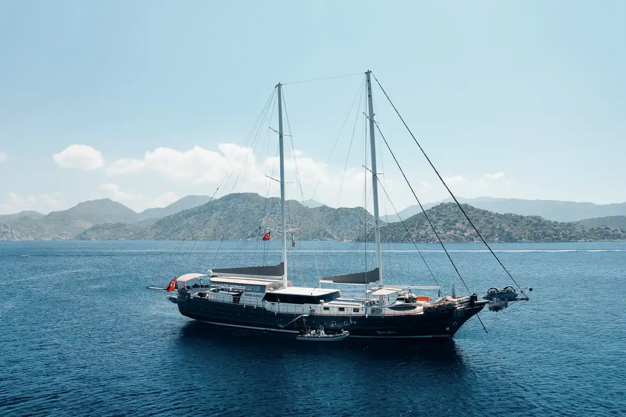 Nevra Queen yacht aerial view