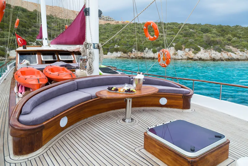 Primadonna yacht interior or exterior view