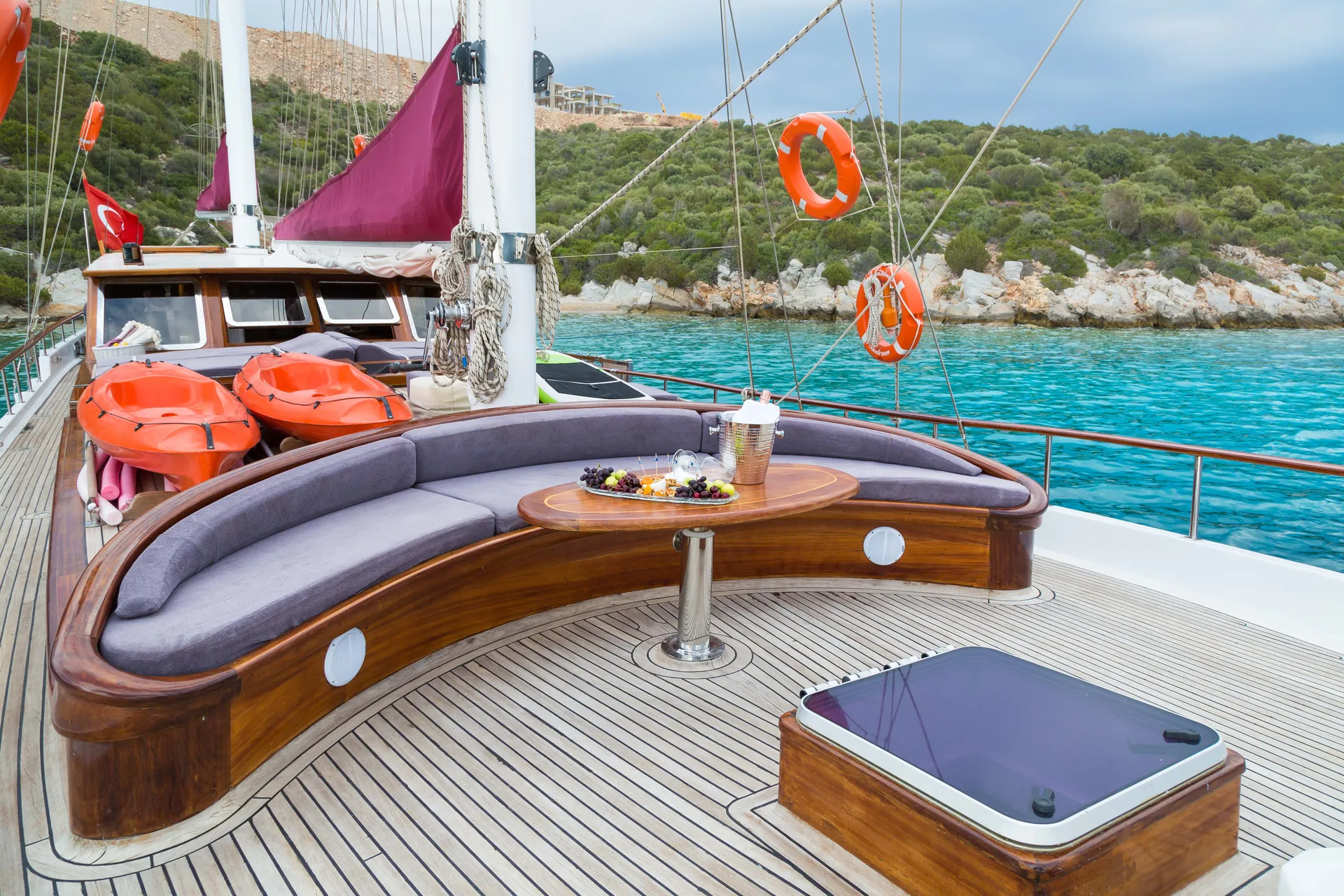 Primadonna yacht interior or exterior view