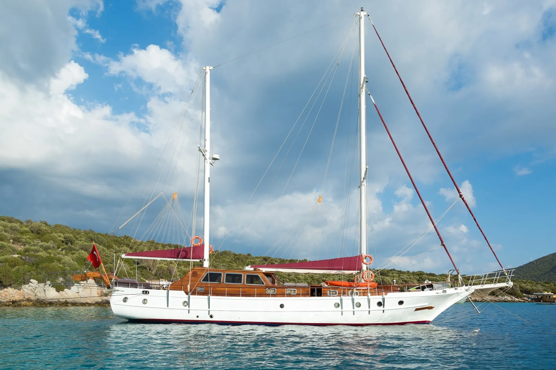Primadonna yacht interior or exterior view
