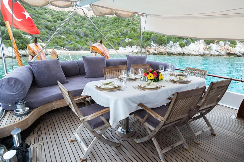 Primadonna yacht interior or exterior view