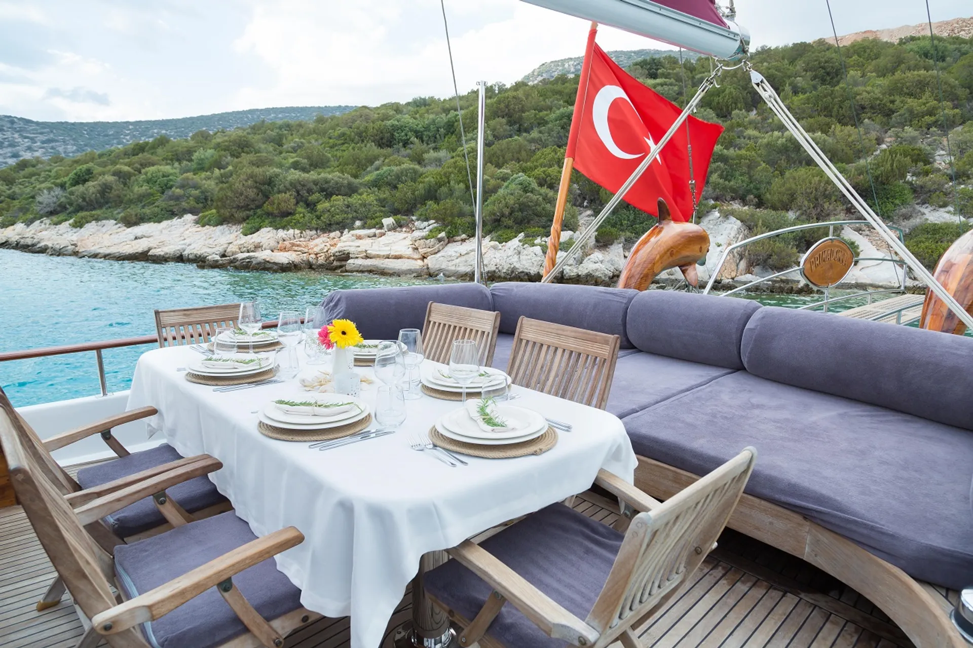 Primadonna yacht interior or exterior view