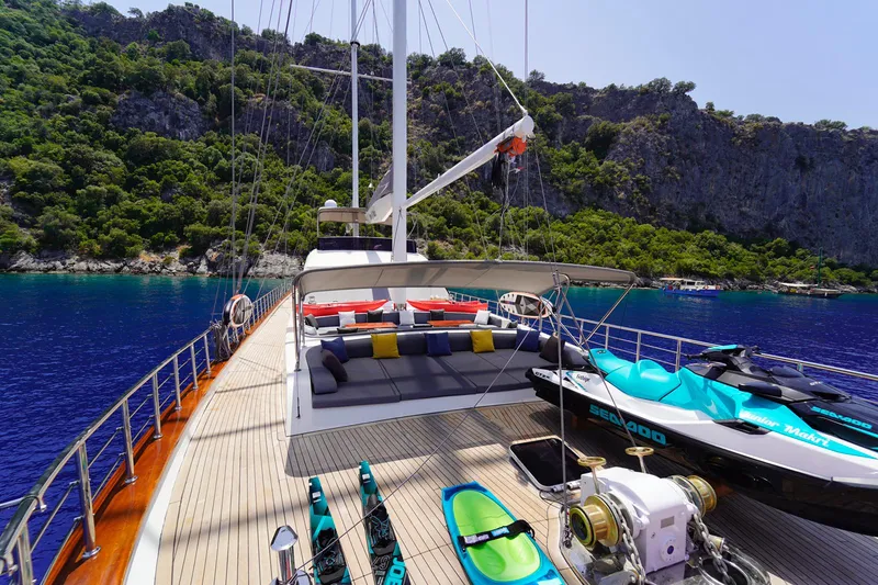 Queen Of Makri yacht interior or exterior view