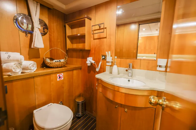 Queen Of Sea yacht interior or exterior view