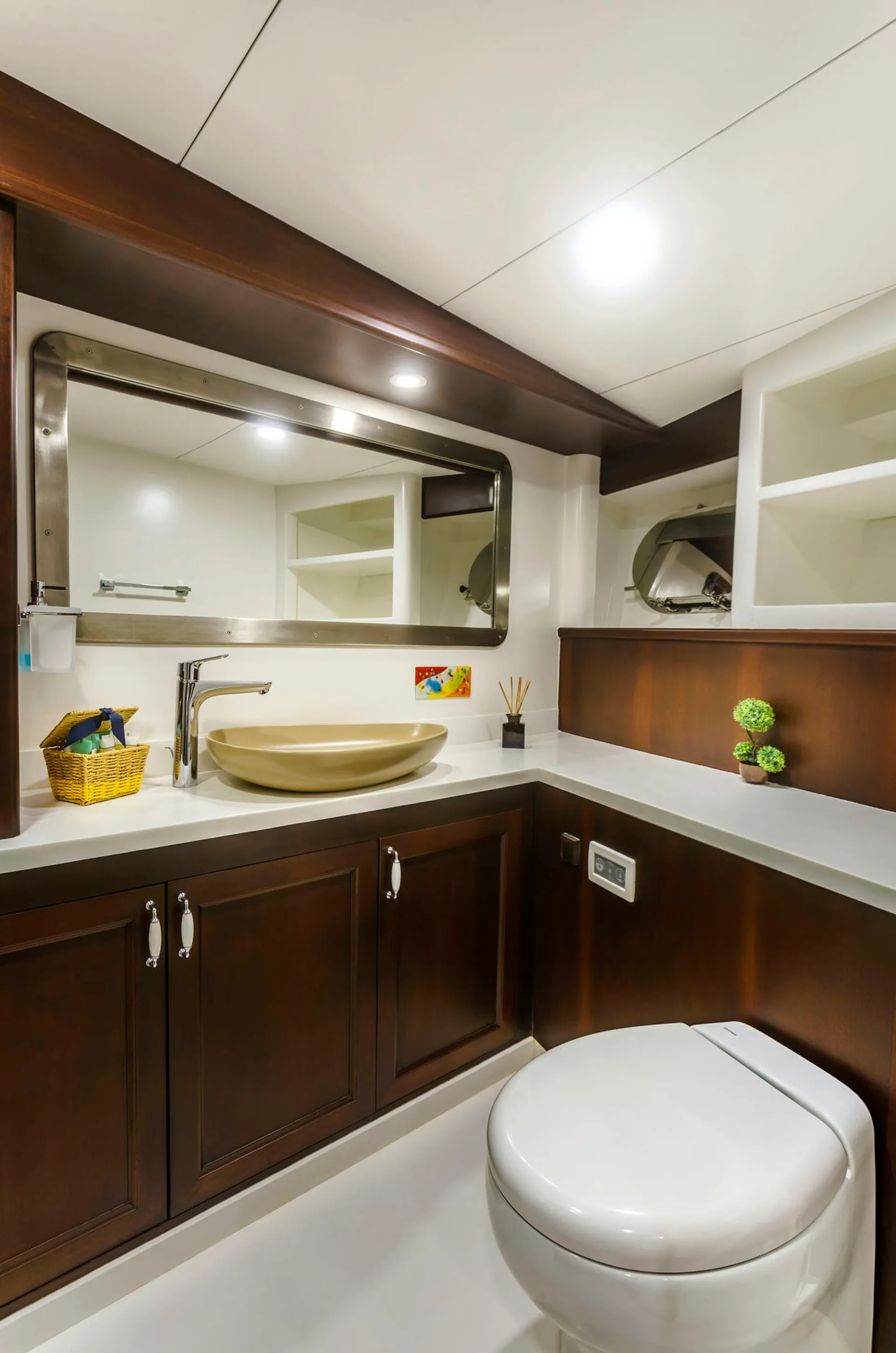 Virtuoso yacht interior or exterior view